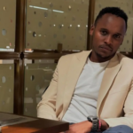 The only card Khalif Kairo has left is to get a chic with chums